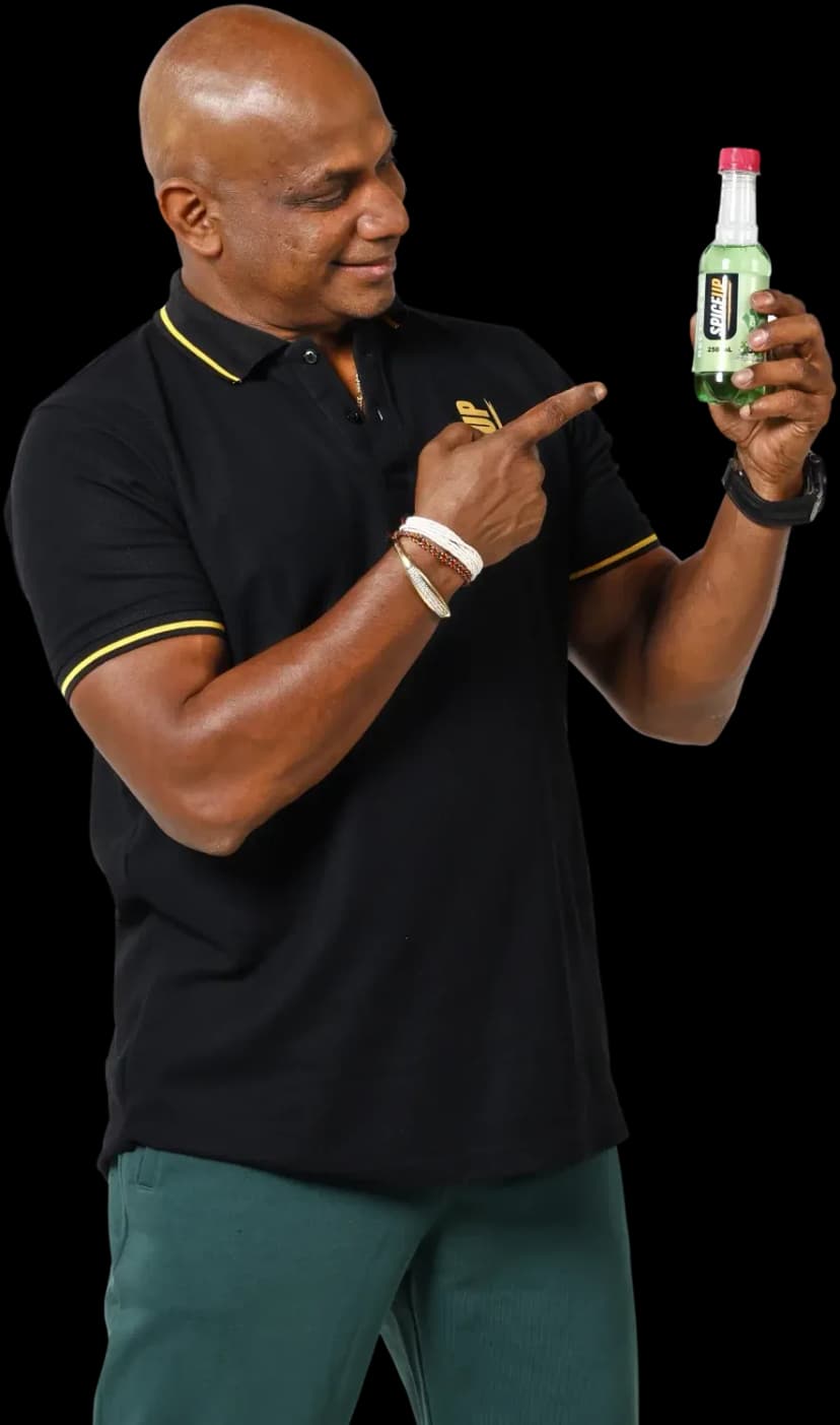 Brand ambassador pointing at a bottle of SPICEUP Cool